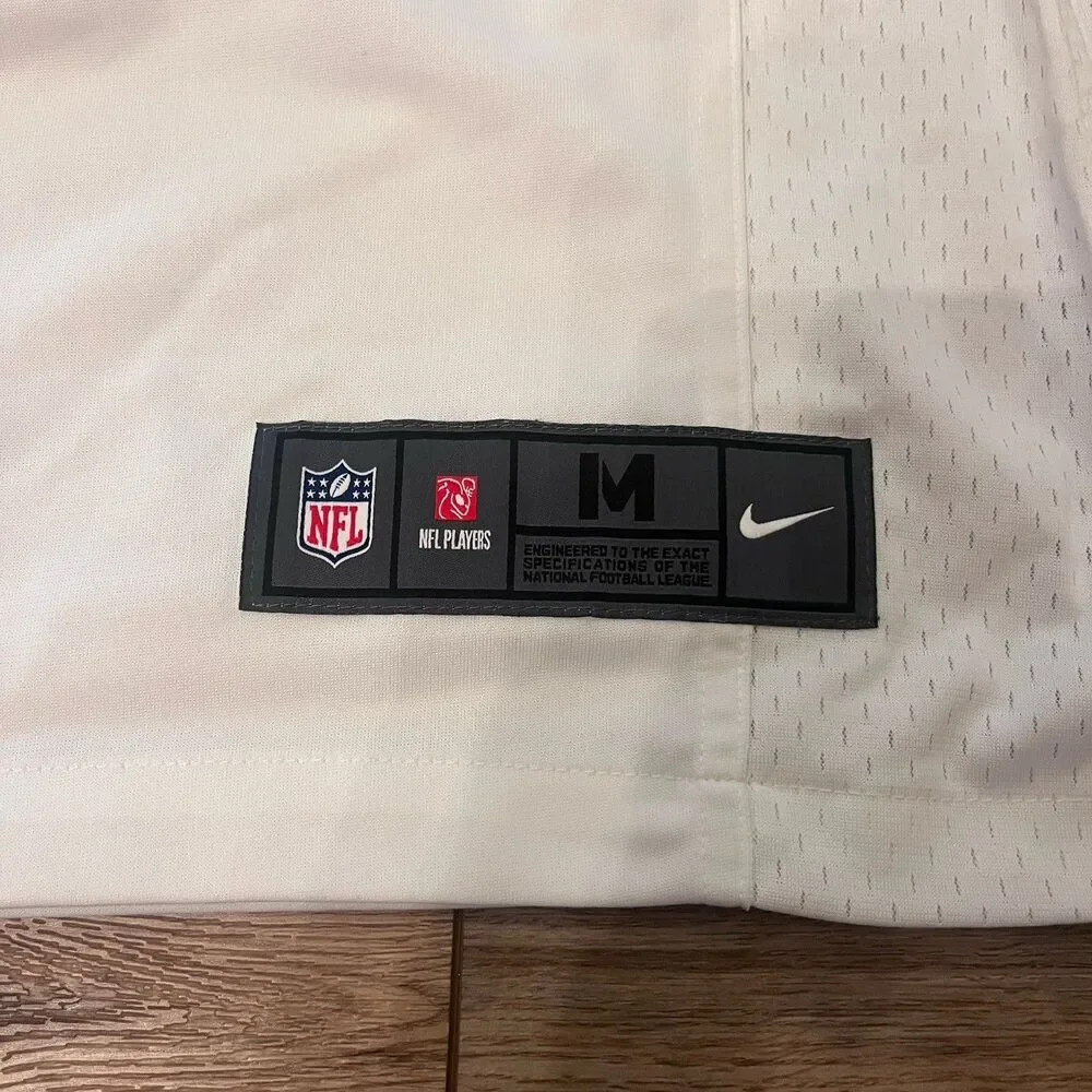 Nike Patrick Mahomes Kansas City Chiefs Super Bowl LIV Patch White Jersey Size M